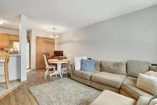 15724 Flackwood Trail, Apple Valley, MN 55124 - Photo 5