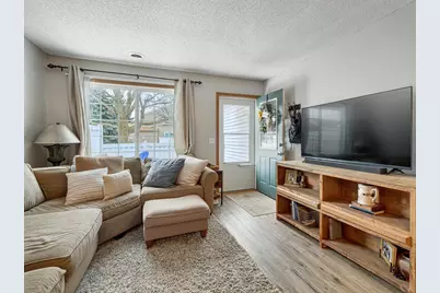 15724 Flackwood Trail, Apple Valley, MN 55124 - Photo 3