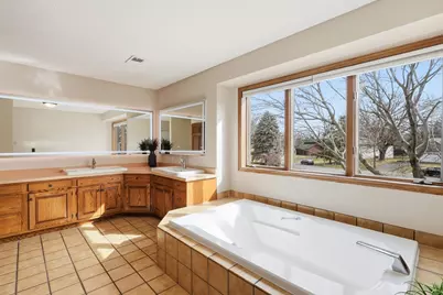 4125 Bridgewater Circle, Vadnais Heights, MN 55127 - Photo 27