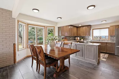 4125 Bridgewater Circle, Vadnais Heights, MN 55127 - Photo 5