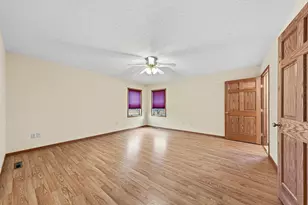 216 3rd St NE, New Richland, MN 56072 - Photo 15