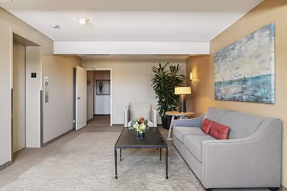 205 Barry Avenue S #221, Wayzata, MN 55391 - Photo 5