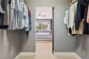 205 Barry Ave S, Wayzata, MN 55391 - Photo 15