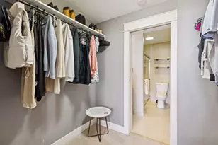 205 Barry Ave S, Wayzata, MN 55391 - Photo 13