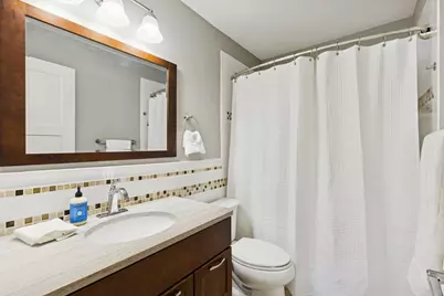 205 Barry Avenue S #221, Wayzata, MN 55391 - Photo 21