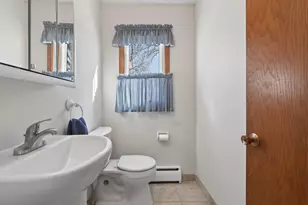 1365 Pinewood Dr, Woodbury, MN 55125 - Photo 9