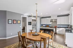 17 Crescent Ln, North Oaks, MN 55127 - Photo 11