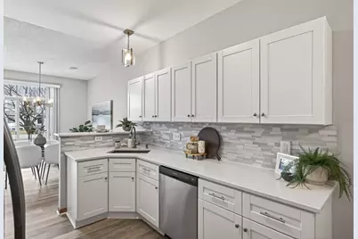 5055 Holly Lane N #4, Plymouth, MN 55446 - Photo 17