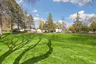 2720 Pineview Ln N, Plymouth, MN 55441 - Photo 31
