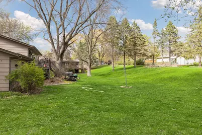 2720 Pineview Lane N, Plymouth, MN 55441 - Photo 33