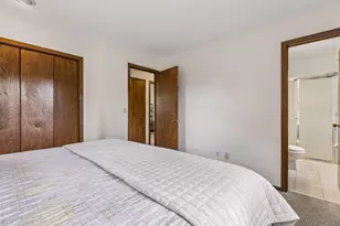 2720 Pineview Ln N, Plymouth, MN 55441 - Photo 13