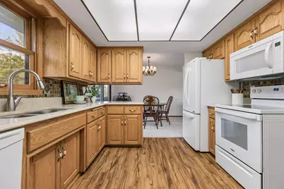 2720 Pineview Lane N, Plymouth, MN 55441 - Photo 11