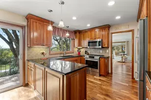 1800 Hiawatha Ct NE, Rochester, MN 55906 - Photo 15