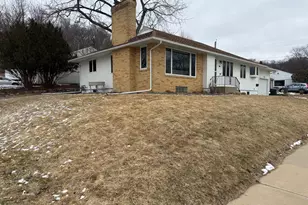 801 16th St NE, Rochester, MN 55906 - Photo 3