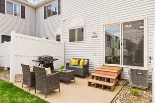 15525 Foghorn Ln, Apple Valley, MN 55124 - Photo 7