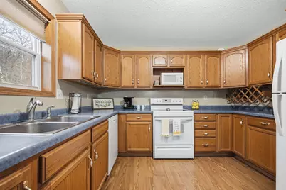 716 Hallstrom Drive, Red Wing, MN 55066 - Photo 13