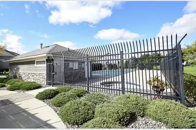 6869 Folkestone Road #614, Apple Valley, MN 55124 - Photo 13