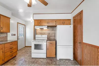 511 Harrison Avenue, North Mankato, MN 56003 - Photo 9