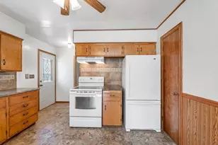 511 Harrison Ave, North Mankato, MN 56003 - Photo 9