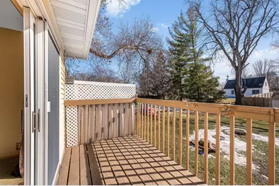 511 Harrison Avenue, North Mankato, MN 56003 - Photo 15