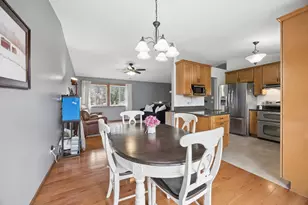 5664 Turtle Lake Rd, Shoreview, MN 55126 - Photo 7