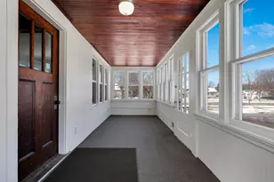 1302 Reaney Ave, Saint Paul, MN 55106 - Photo 3