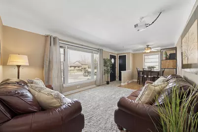 1206 Oakcrest Avenue, Roseville, MN 55113 - Photo 3