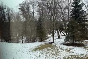 1598 Salem Ct SW, Rochester, MN 55902 - Photo 3