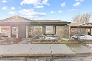 2575 Hamline Ave N, Roseville, MN 55113 - Photo 1