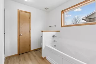 909 Firethorne Trail, Jordan, MN 55352 - Photo 25