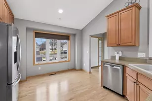 909 Firethorne Trail, Jordan, MN 55352 - Photo 9