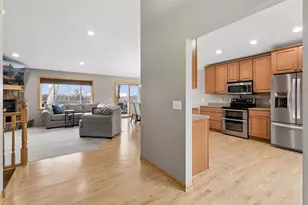 909 Firethorne Trail, Jordan, MN 55352 - Photo 7