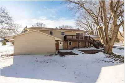 300 Viking Drive, Mankato, MN 56001 - Photo 17
