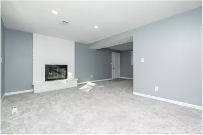 300 Viking Drive, Mankato, MN 56001 - Photo 15