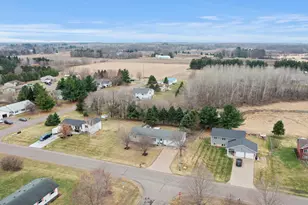 900 Southview Ave, Braham, MN 55006 - Photo 3