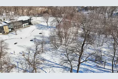 445 Bovey Road, Wayzata, MN 55391 - Photo 5