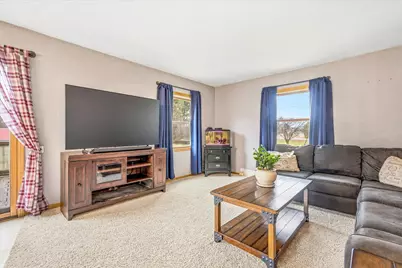 33805 Vickers Street NE, Cambridge, MN 55008 - Photo 5