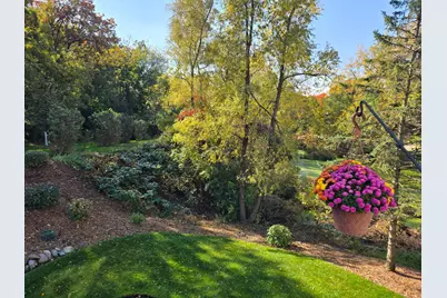 2290 Hillwood Drive E, Maplewood, MN 55119 - Photo 67