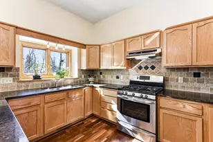 2290 Hillwood Dr E, Maplewood, MN 55119 - Photo 11