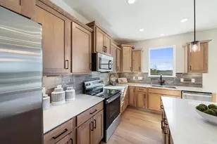 1873 Charleston Ln, Waconia, MN 55387 - Photo 9