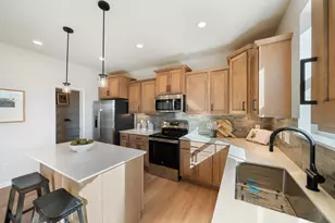 1889 Charleston Ln, Waconia, MN 55387 - Photo 11