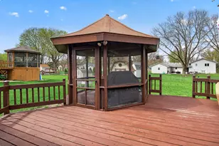9904 107th Pl N, Maple Grove, MN 55369 - Photo 17