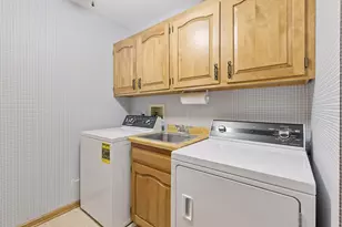 8430 Pennsylvania Rd, Bloomington, MN 55438 - Photo 21