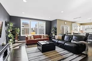 671 Devine Dr, New Brighton, MN 55112 - Photo 11