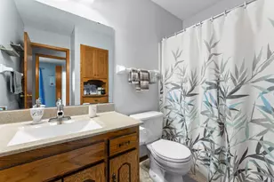 4245 Centerville Rd, Vadnais Heights, MN 55127 - Photo 11