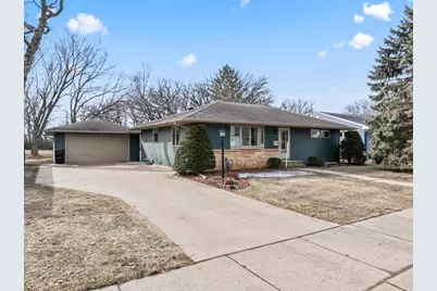 1906 7th Avenue SE, Austin, MN 55912 - Photo 1