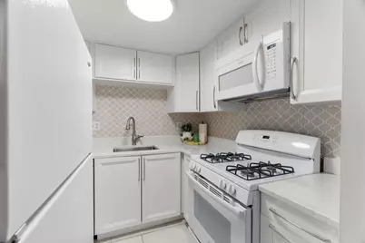 4820 Park Commons Drive #21, Saint Louis Park, MN 55416 - Photo 7
