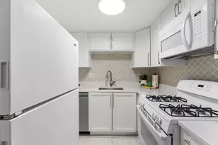 4820 Park Commons Dr, Saint Louis Park, MN 55416 - Photo 19