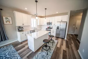 5247 Harvest Lake Dr NW, Rochester, MN 55901 - Photo 9