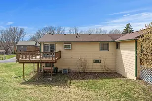 4100 Jordan Ave N, New Hope, MN 55427 - Photo 23